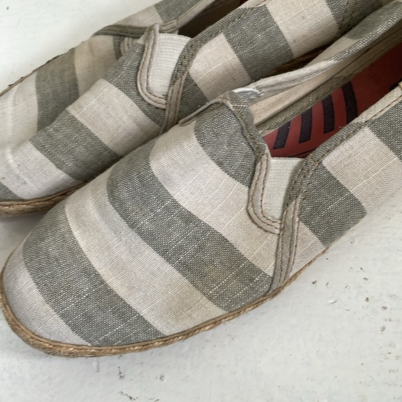 Keds espadrille flats 7.5 green and white - Picture 2 of 6